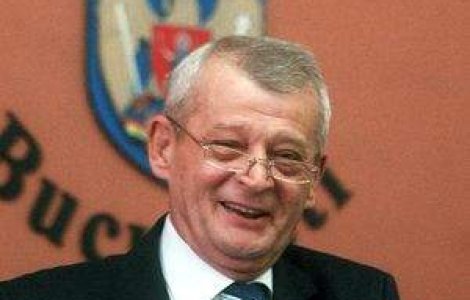 Oprescu dupa cutremur: Incetati cu isterizarea populatiei!