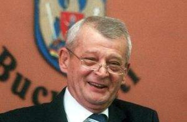 Oprescu dupa cutremur: Incetati cu isterizarea populatiei!