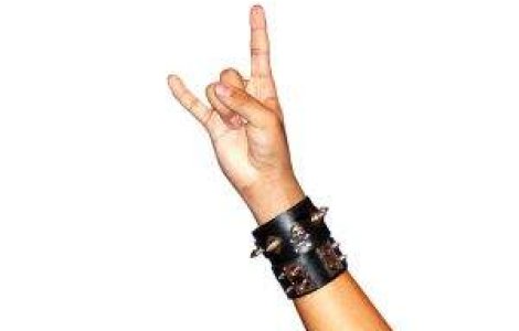 Remus Cernea a fost agresat fizic la OST Fest