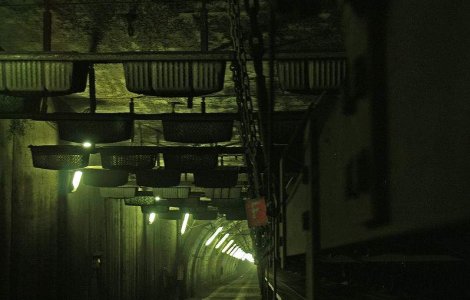 Doua persoane ranite in urma unei explozii la Mina Petrila