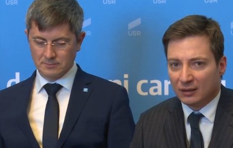 Andrei Caramitru: Nu sunt bani pentru spitale, dar sunt pentru "prime de hrana" si excursii pentru zeci de mii de directorasi la stat