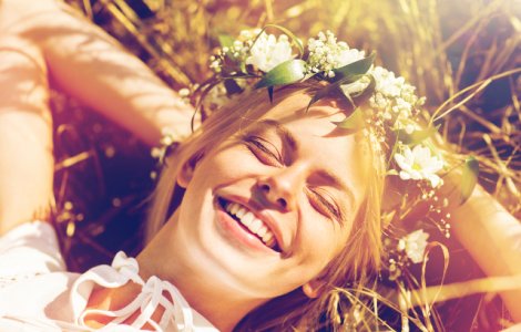  Top  10+ obiceiuri care se respecta de Sanziene pentru a nu avea ghinion