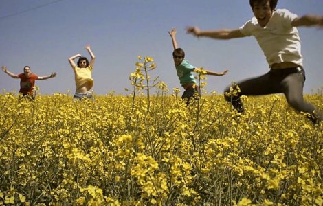 Videoclip nou: Les Elephants Bizarres, "Nu Ma Opri"