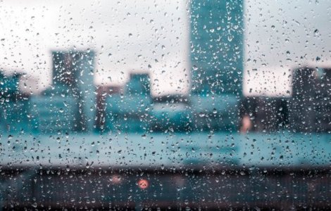 Cod PORTOCALIU si cod GALBEN de ploi torentiale, vijelii si grindina, pana luni dupa-amiaza