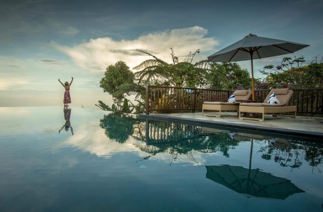 10+ piscine spectaculoase din intreaga lume