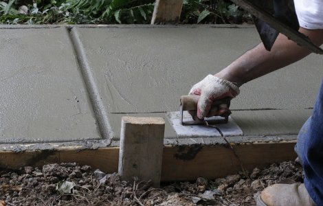 Cimentul polueaza mai mult decat toate camioanele din lume