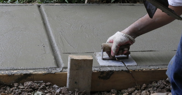 Cimentul polueaza mai mult decat toate camioanele din lume