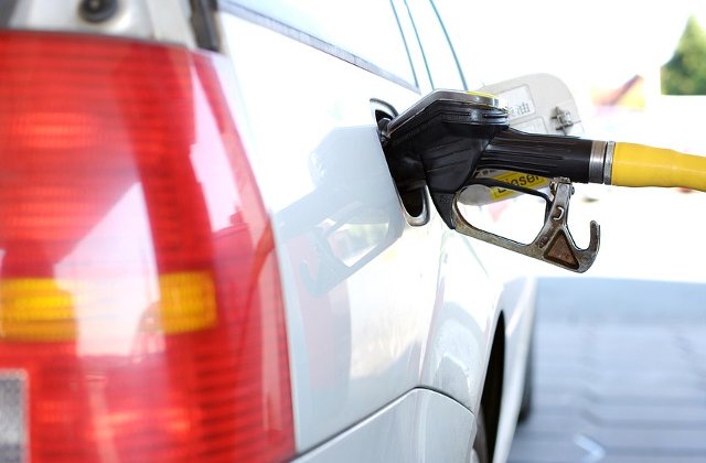 Robert Sighiartau a depus un proiect de lege privind eliminarea supraaccizei la carburanti