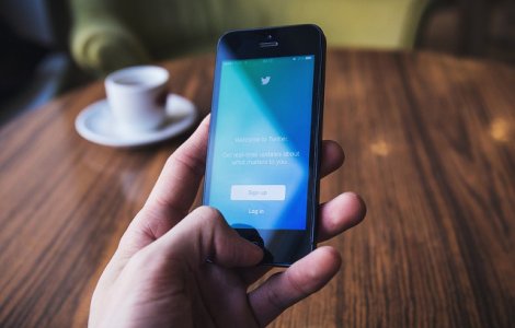 38% dintre utilizatori ar renunta la retelele de socializare pentru a-si asigura confidentialitatea datelor pentru tot restul vietii