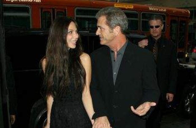 Mel Gibson si-a scos in lume noua iubita
