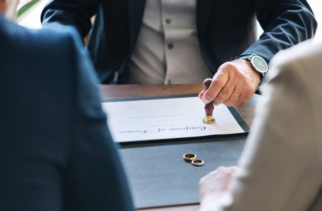 7 motive pentru care divortul este mai bun decat o casnicie nefericita