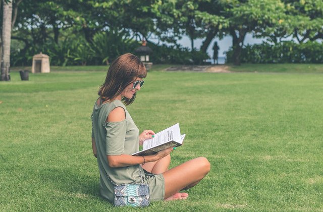 Lectura in vacanta: 10 carti care merita citite in aceasta vara