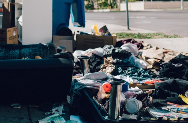 Mormane de gunoaie, pe strazile Romei: "Traim ca in lumea a treia"/ VIDEO