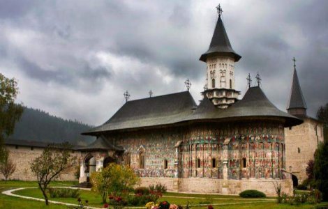 Manastirile din Bucovina, Bucurestiul si Constanta, promovate la greci