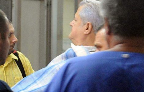 Adrian Nastase a ajuns la Penitenciarul Rahova