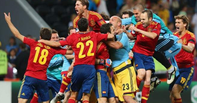 Euro 2012: Spania a invins Portugalia