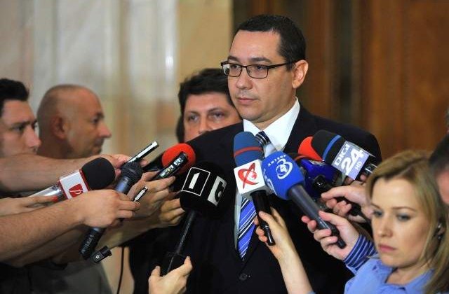 Ponta a plecat spre Bruxelles, insotit de doi ministri