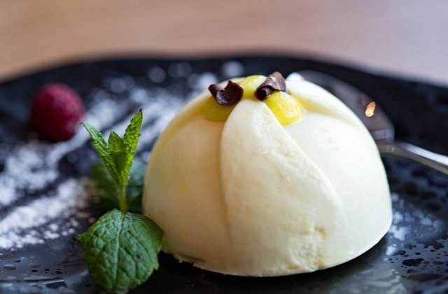 Delicii de vara: 7 retete simple de inghetata care nu ingrasa