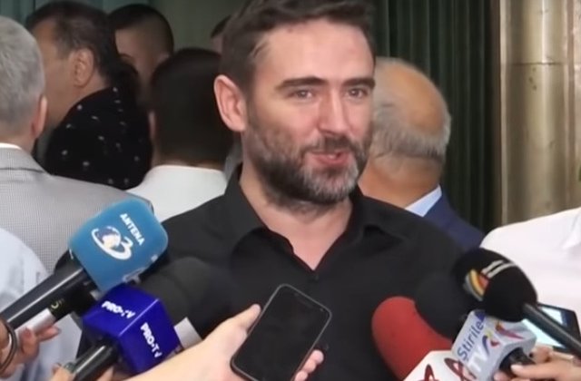 Plesoianu, despre Dancila: Sunteti remarcabila. Se pare ca nu "orice om ii e frica" sa se faca de ras