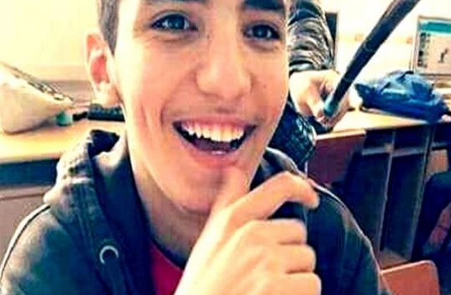 Un elev s-a spanzurat inainte de BAC. Prietenii sustin ca "a fost batjocorit pana nu a mai putut indura"