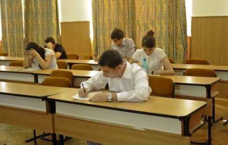 Perle de la BAC 2019. "Poietul lasa mostenire urmasilor o gramada de poiezii mizerabile"