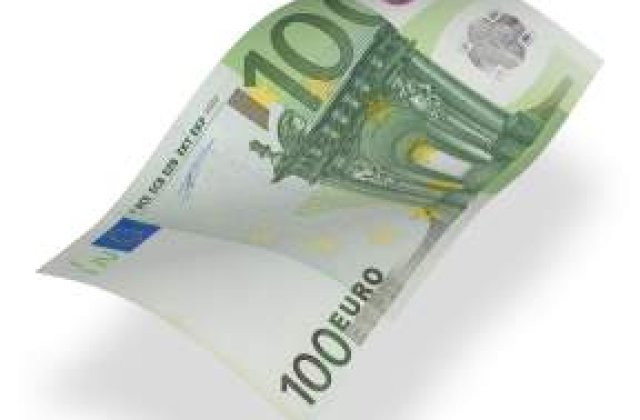 Cursul stagneaza la 4,18 lei/euro spre finalul zilei