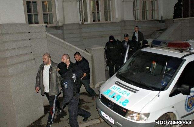 Trei dintre bodyguarzii lui Gigi Becali sunt liberi