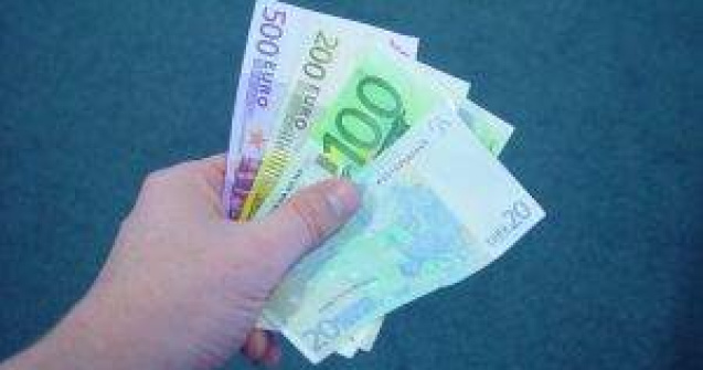 Liderii UE inlesnesc conditiile finantarii de criza pentru Spania si Italia