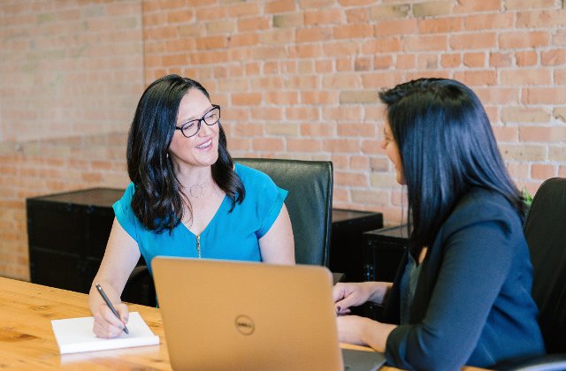 Topul celor mai cautate domenii pentru angajare de catre romani, in primele 6 luni ale anului