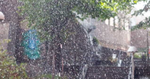 Cod PORTOCALIU de furtuni in 18 judete si in Capitala. Cod GALBEN de ploi in alte 16 judete