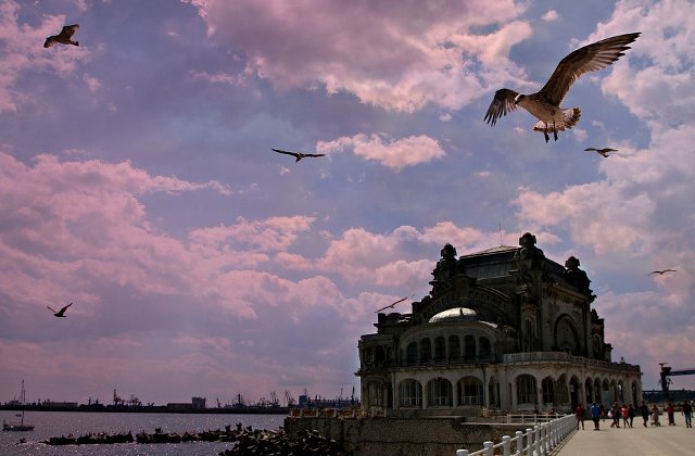 Constanta, Craiova si Galati intra in competitia pentru titlul Capitala Tineretului din Romania, editia 2020-2021