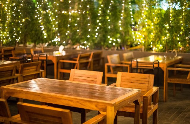 Cum sa transformi terasa intr-un atu pentru localul tau: 4 aspecte de care sa tii cont