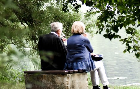 Ministrul Muncii vrea sa-si retraga semnatura de pe legea "Alocatiei pentru parinti"