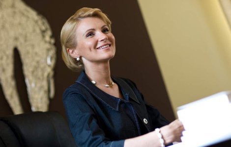 Posturile alocate Romaniei in Comisia Europeana, ocupate in proportie de 53%