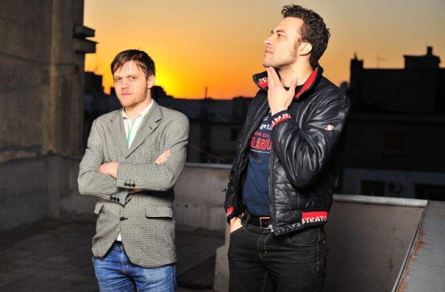 Fetele la Control pentru Handsome Furs