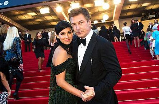 Alec Baldwin s-a casatorit cu instructoarea lui de yoga