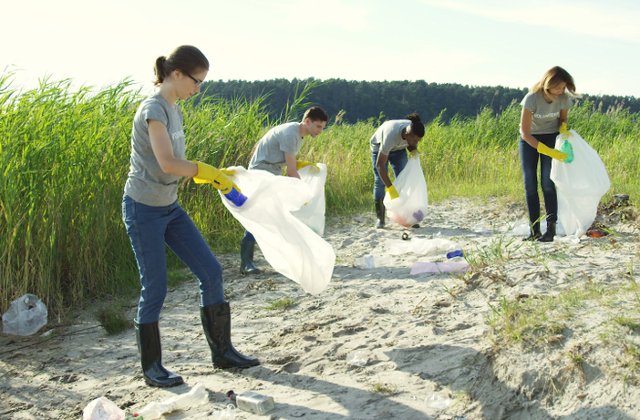 4 beneficii neasteptate ale voluntariatului