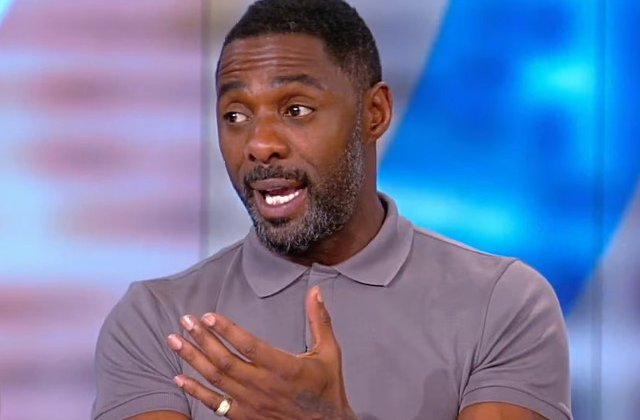 Idris Elba, acuzat ca a "intimidat si jignit" doua scriitoare