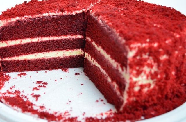 Prajitura ce continea canabis, oferita din greseala in semn de multumire personalului unui spital