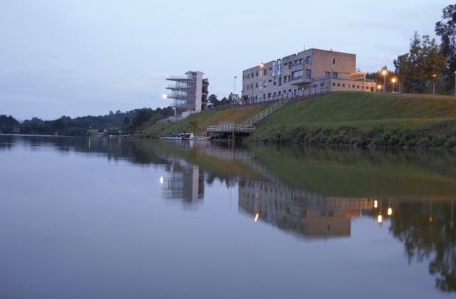 Tragedie la o petrecere in Spania: O fetita de 11 ani din Romania s-a inecat. O alta fetita, in stare grava dupa ce a sarit sa-si salveze prietena