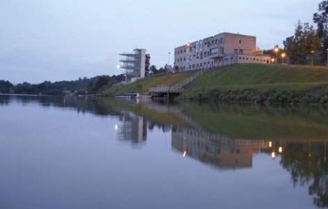 Tragedie la o petrecere in Spania: O fetita de 11 ani din Romania s-a inecat. O alta fetita, in stare grava dupa ce a sarit sa-si salveze prietena