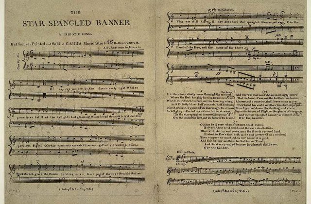 Compilatie AUDIO: Cinci versiuni complet diferite ale imnului american