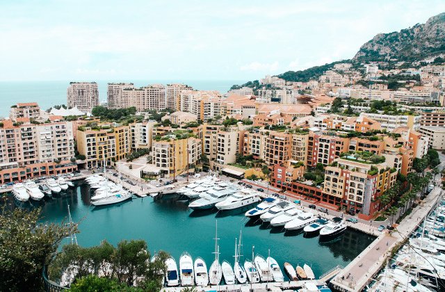 Averea celor mai bogati oameni ai lumii a scazut pentru prima data in 7 ani