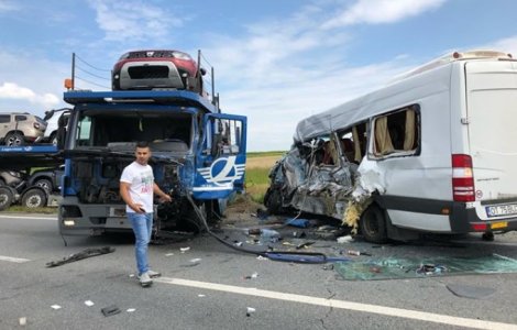 Accident rutier cu 19 victime in judetul Olt. A fost activat planul rosu de interventie