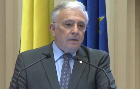 Isarescu, despre imprumuturile pe care le face Guvernul: Problema e ce anume facem cu banii