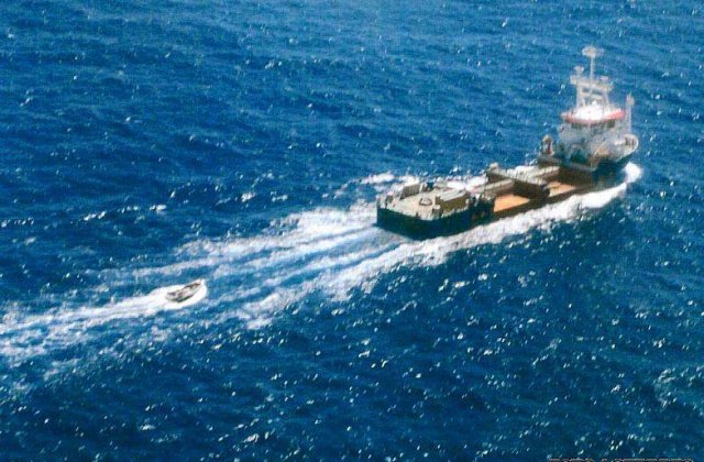 Printre marinarii rapiti in Golful Aden se afla un tata si fiica sa