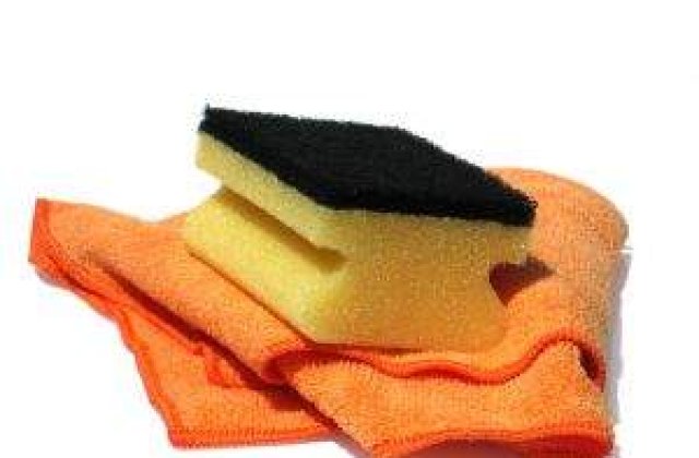 Barbatii care fac curat prin casa sunt mai fericiti