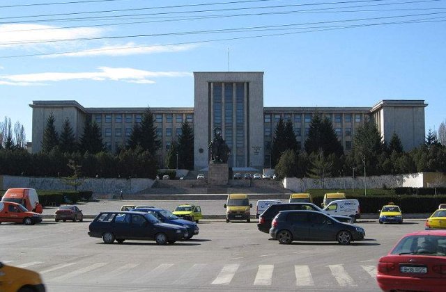 Statia de metrou de la Academia Militara este gata