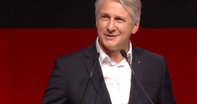 Teodorovici: Pensiile speciale vor fi incluse intr-un pachet de masuri ce va fi discutat in prealabil in Guvern