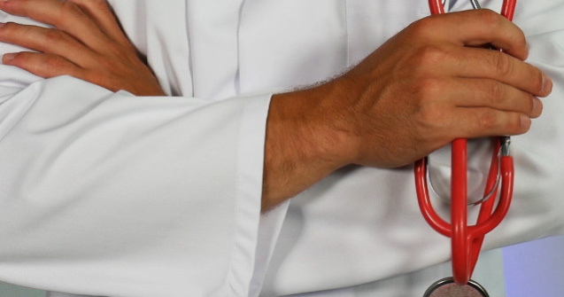 Studiu: Cancerul de vezica urinara, atacat si distrus cu un virus responsabil de raceala